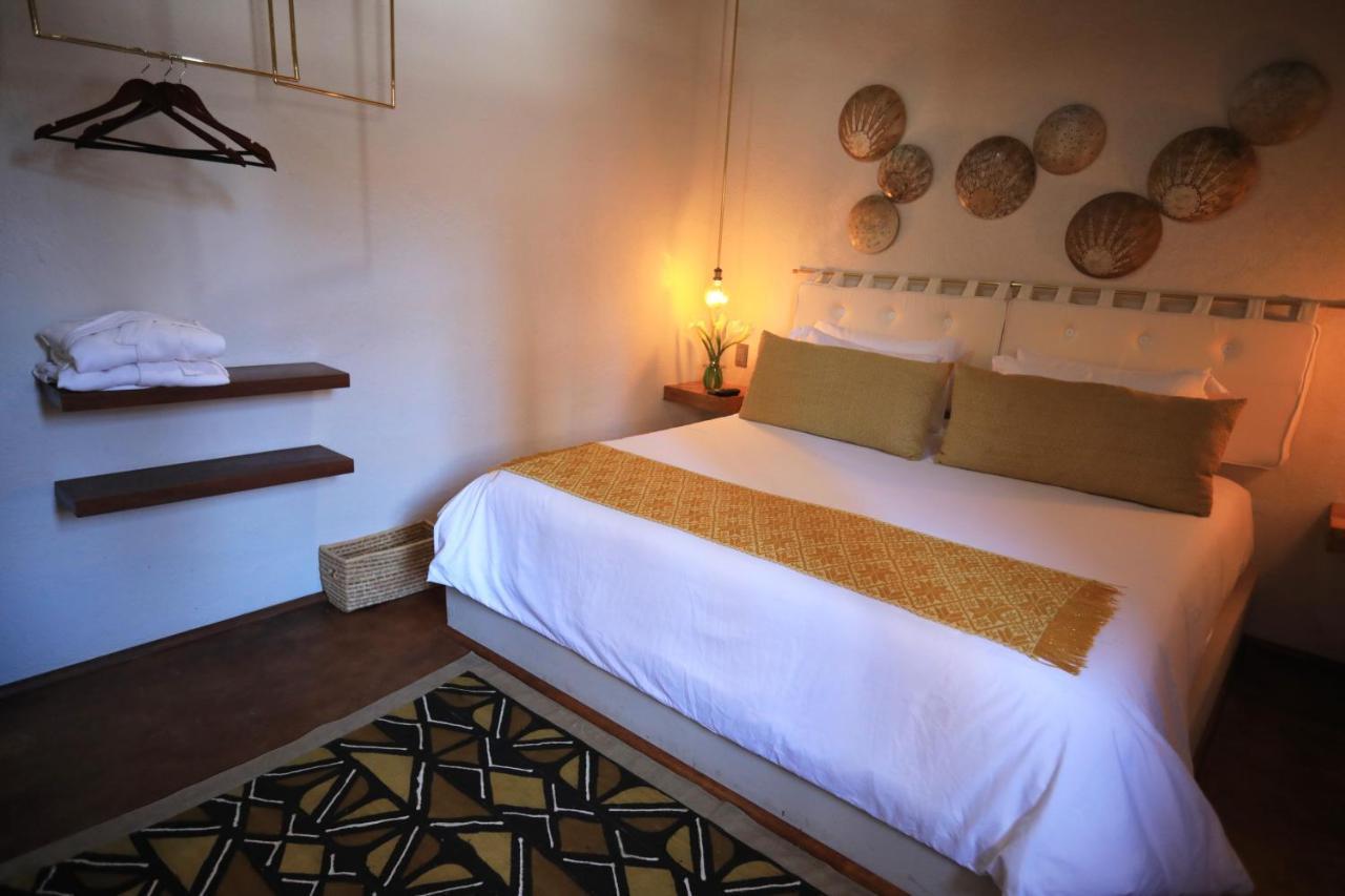 La Dorada Town View Hotel Valle de Bravo Exterior photo