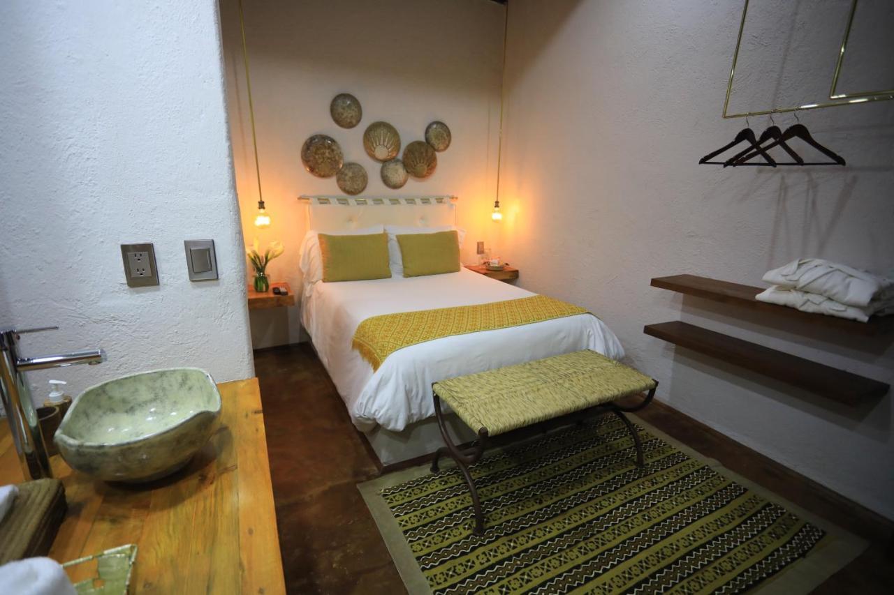 La Dorada Town View Hotel Valle de Bravo Exterior photo