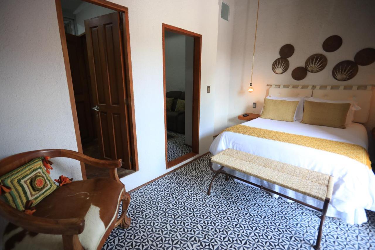La Dorada Town View Hotel Valle de Bravo Exterior photo