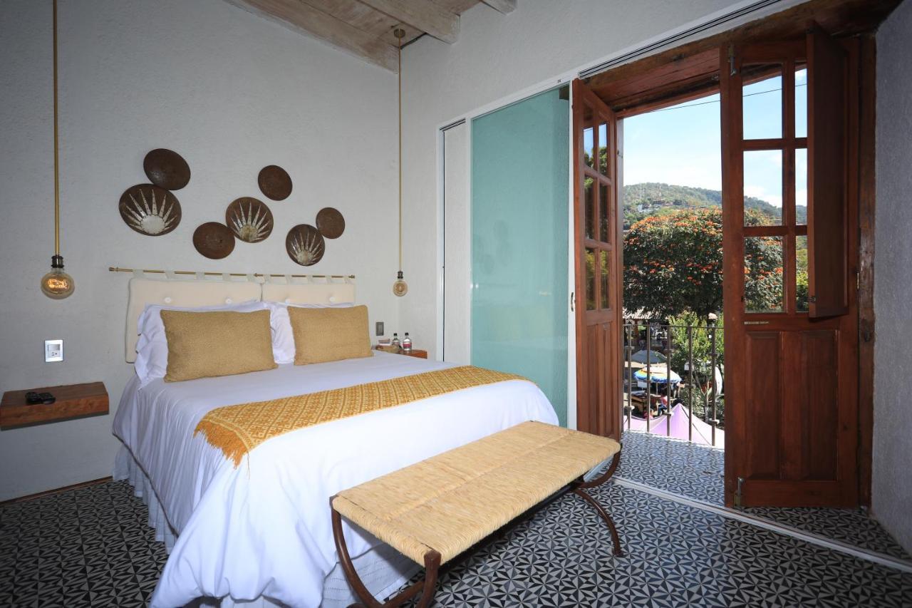 La Dorada Town View Hotel Valle de Bravo Exterior photo